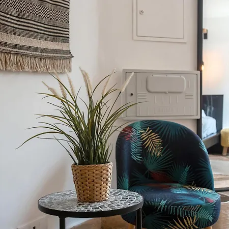 Apartment Original Photographers Studio In Alcantara Lissabon