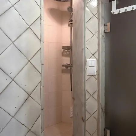 Appartamento Original Photographers Studio In Alcantara Lisbona